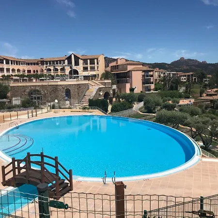 Vue Et Esterel Апартаменты *
